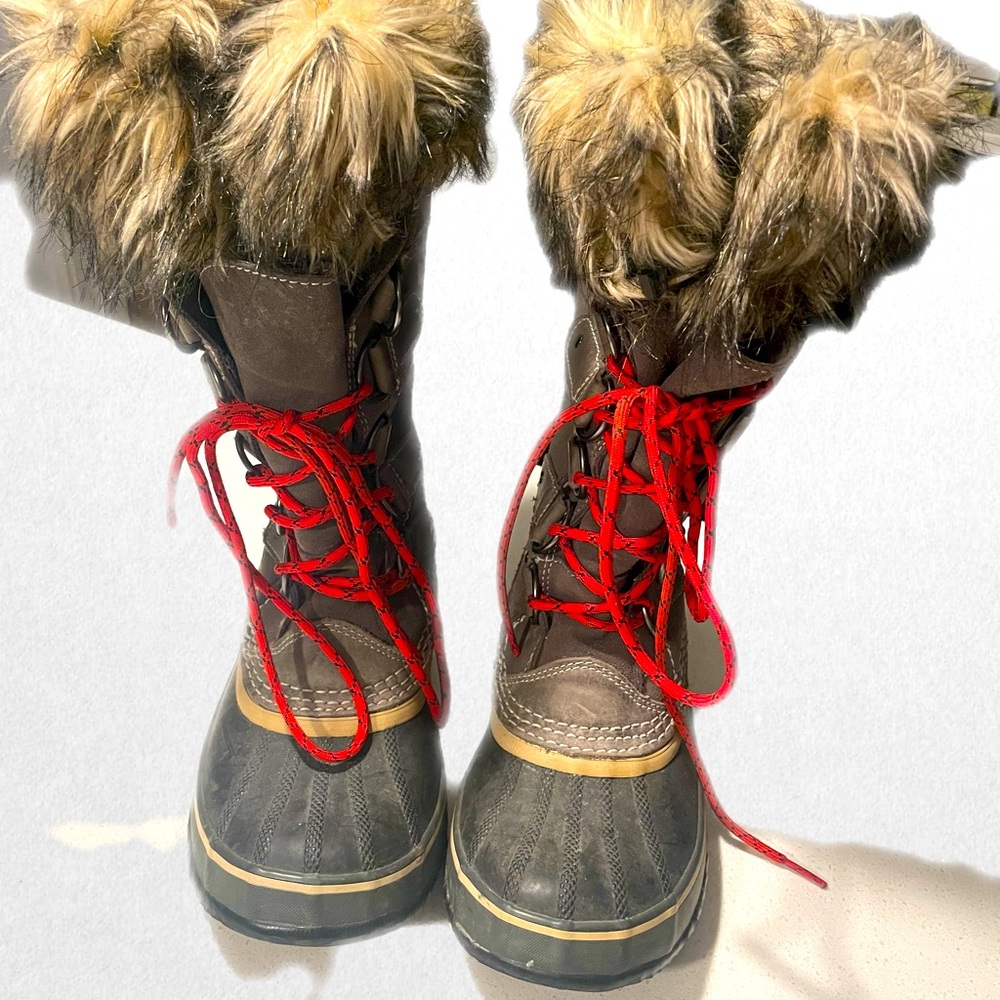 Sorel Size 7 Winter Boots. Perfect Condition!!!